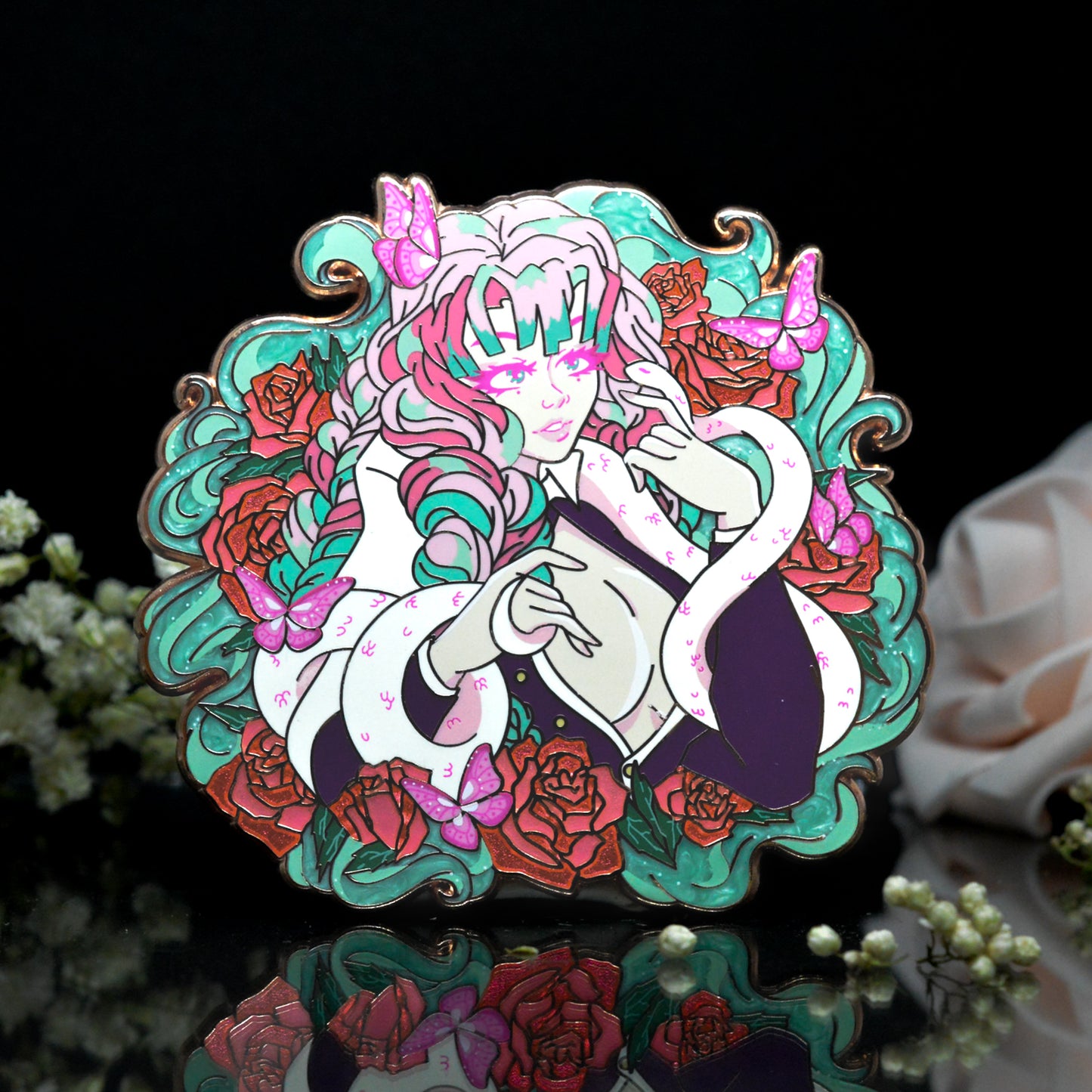Poisonous Wings Mitsuri Enamel Pin | Demon Slayer